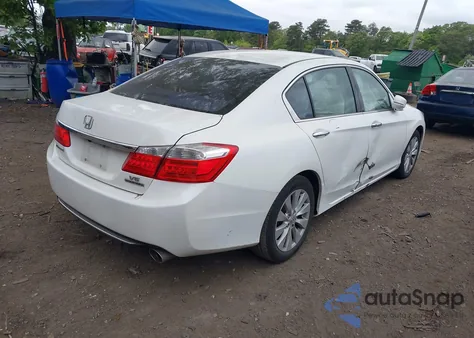 2014 Honda Accord Touring z USA, uszkodzony, nr VIN 1HGCR3F91EA007567